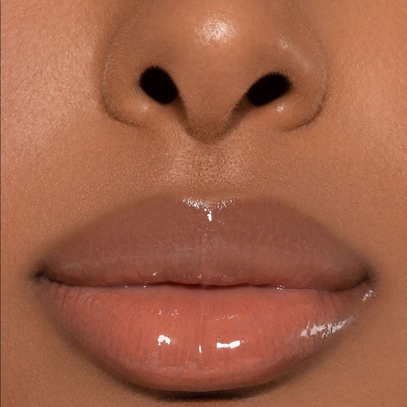 BNIB Limited Edition 4pc High Gloss Set - Picture 11 of 15